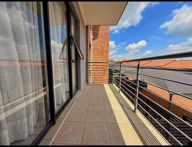 2 BEDROOM APARTMENT FOR SALE IN MONAVONI